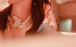 班上男生带到没人的地方作文